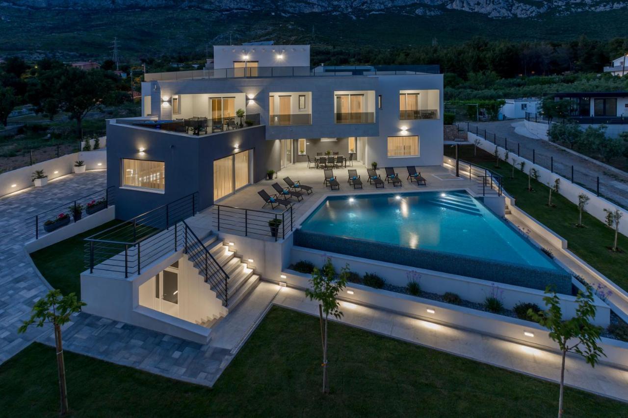 Luxurious Villa Meri Kastela Exterior photo