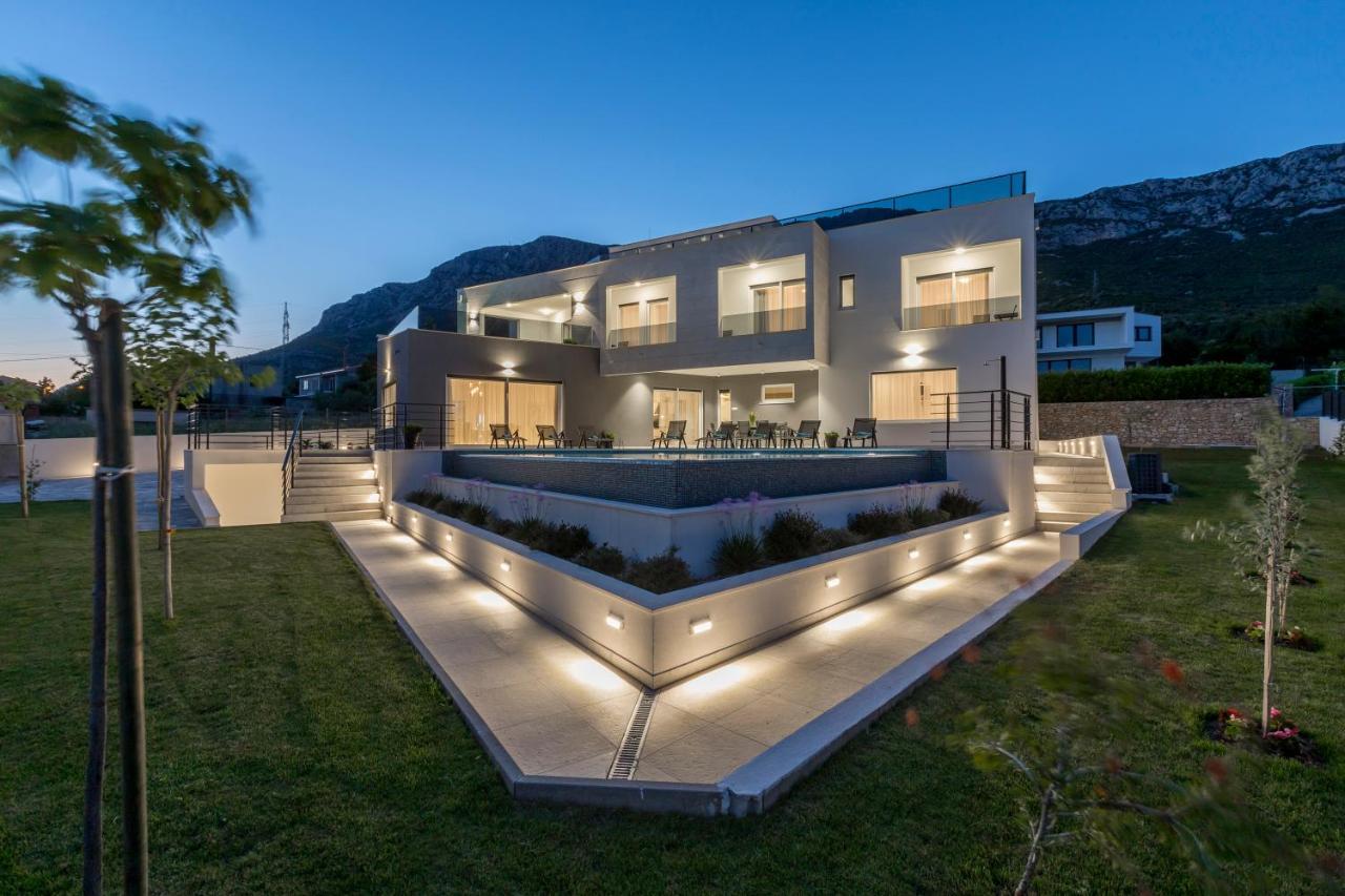 Luxurious Villa Meri Kastela Exterior photo