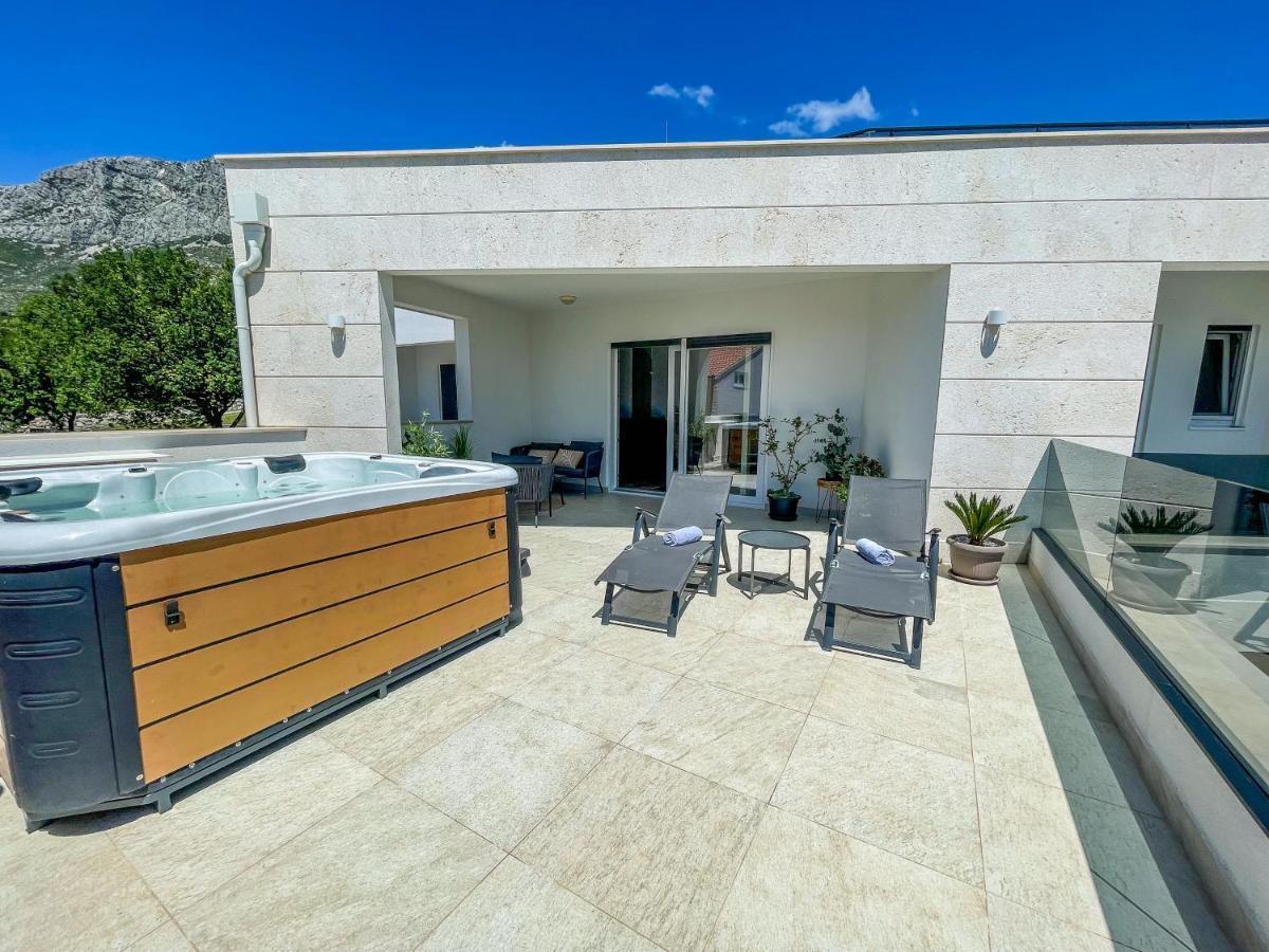 Luxurious Villa Meri Kastela Exterior photo