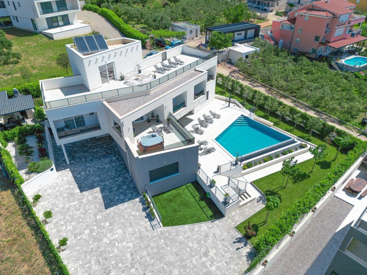 Luxurious Villa Meri Kastela Exterior photo